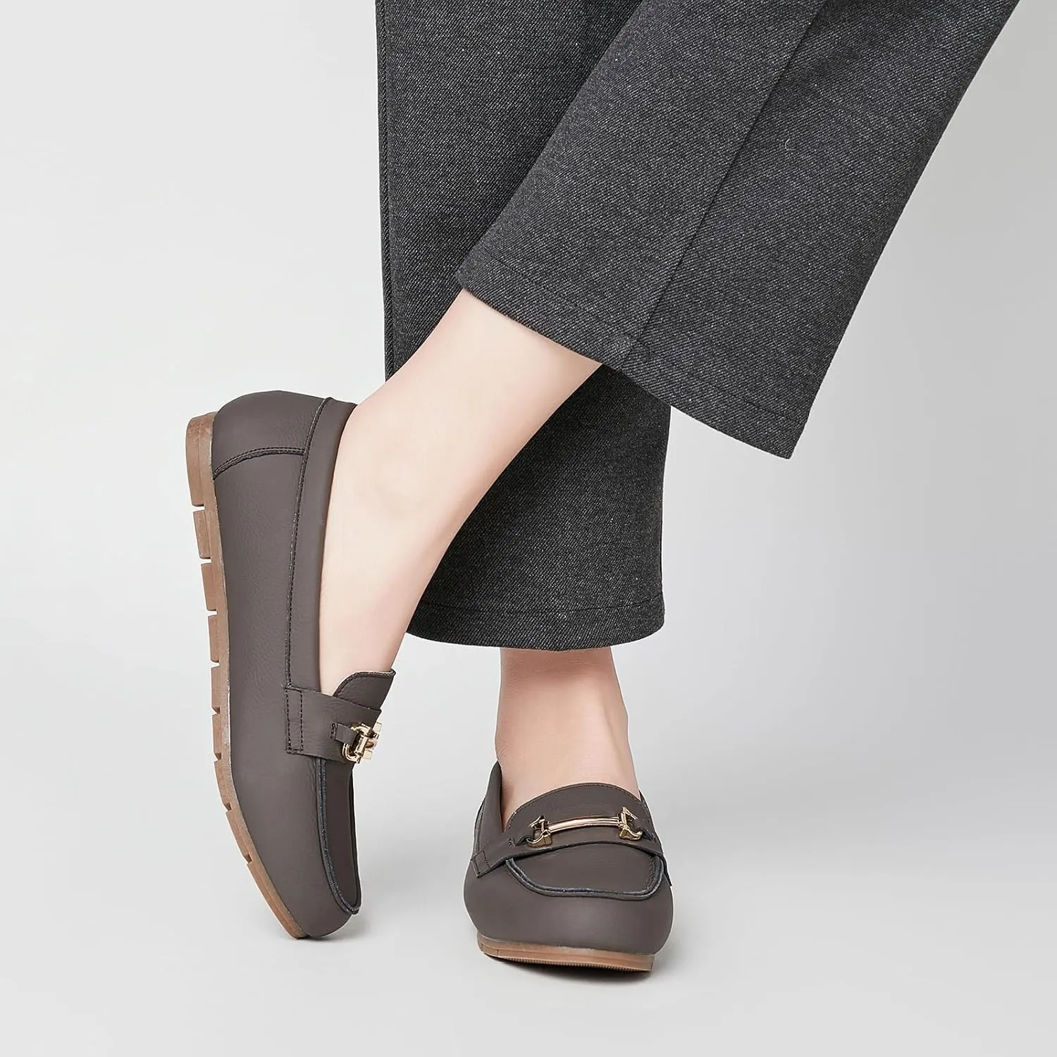 Genuine Leather Loafers for Women Driving Moccasins Business Casual Work Shoes Comfortable & Lightweight Womens Dress Flats Slip On Shoes