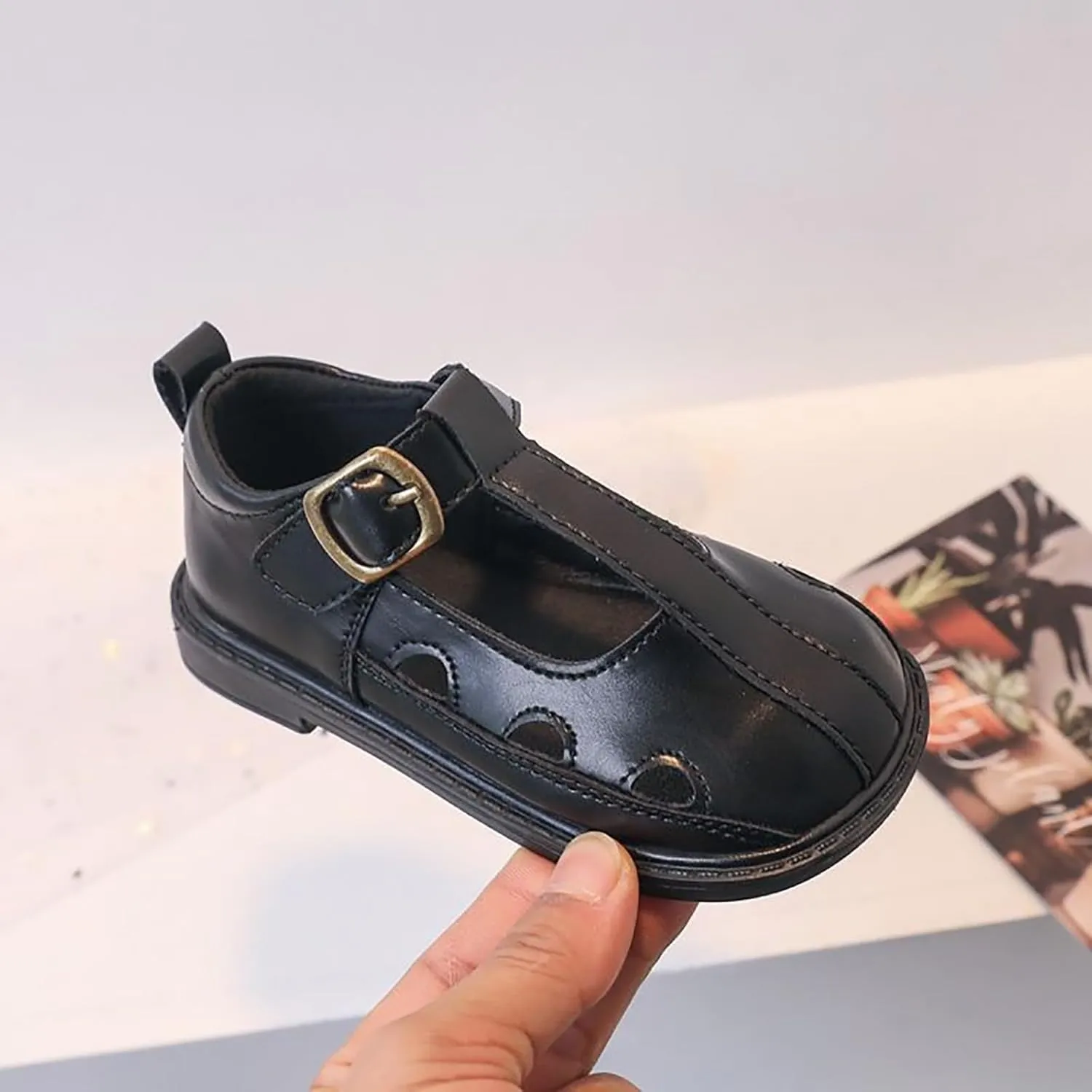 Girls Closed Toe Hollow Sandals Gentlemen's Style Sandals Lady's Shoes Hollowed Out Shoes Girls Sandals Girls