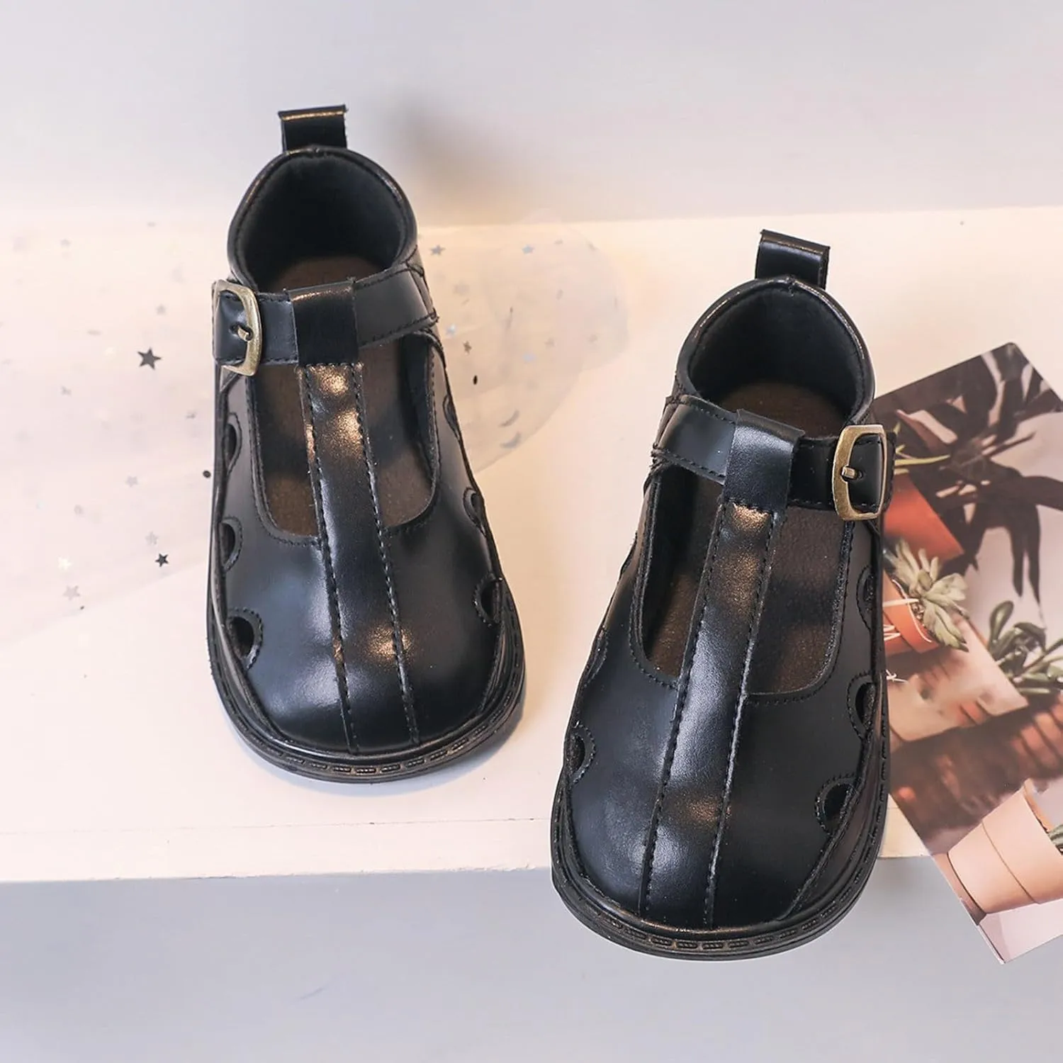 Girls Closed Toe Hollow Sandals Gentlemen's Style Sandals Lady's Shoes Hollowed Out Shoes Girls Sandals Girls
