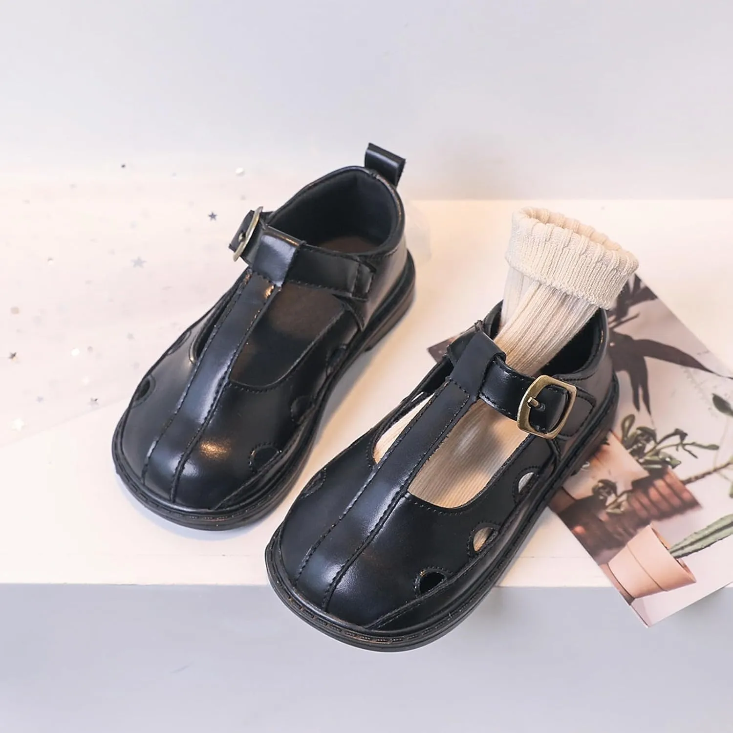 Girls Closed Toe Hollow Sandals Gentlemen's Style Sandals Lady's Shoes Hollowed Out Shoes Girls Sandals Girls