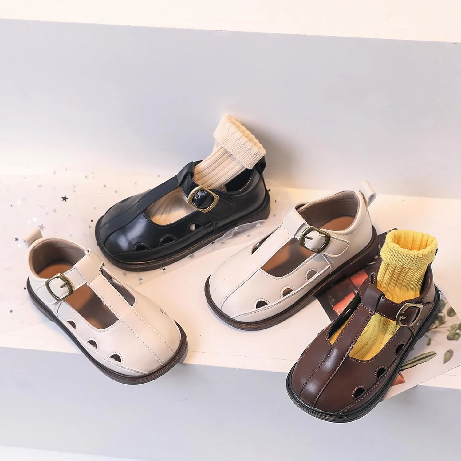 Girls Closed Toe Hollow Sandals Gentlemen's Style Sandals Lady's Shoes Hollowed Out Shoes Girls Sandals Girls