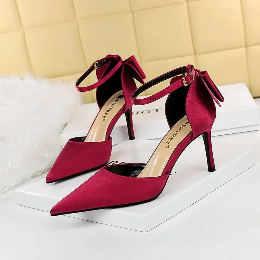 Korean version of sweet beauty shoes with thin heels, high heels, shallow mouth, pointed silk, hollow back bow, and sandals