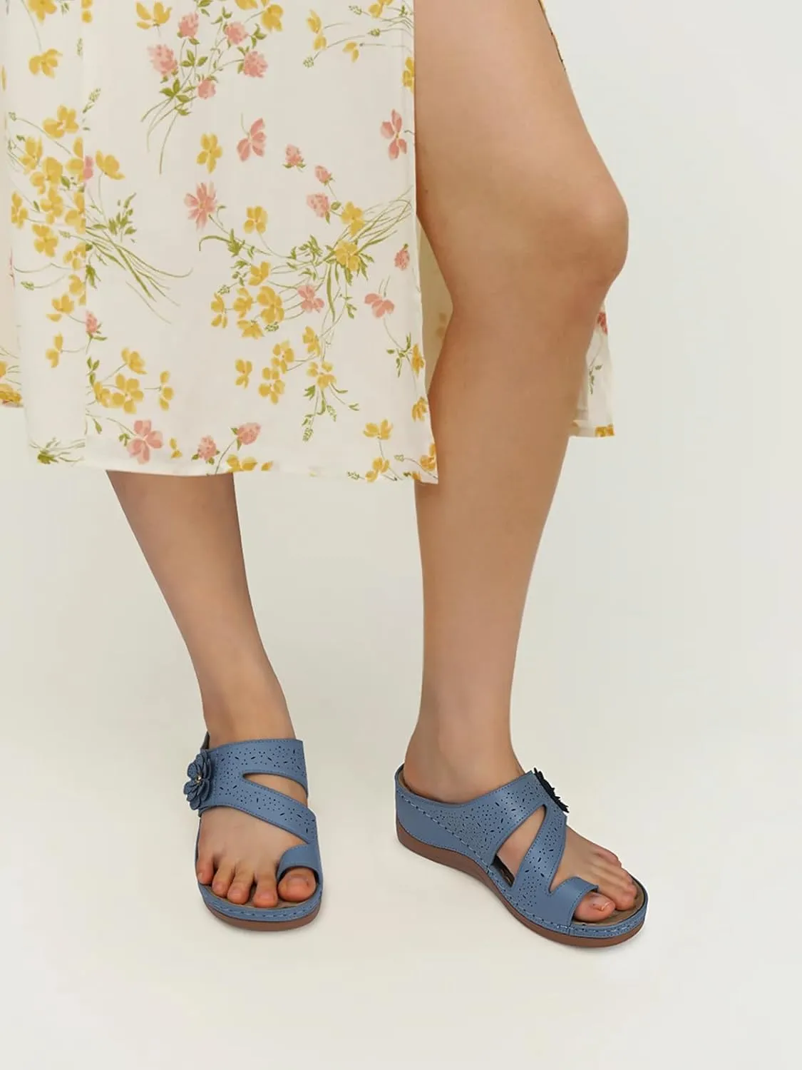SHIBEVER Platform Flip Flops for Women: Comfortable Sandals for Women Dressy - Walking Summer Slip on Bunion Sandals