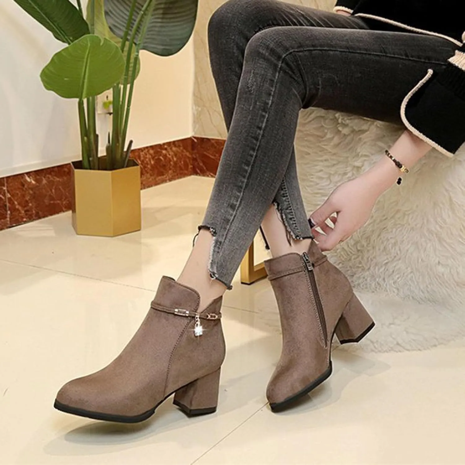 Shoes for Woman Large Size Fringe Back Zipper Short Boots Anti Slip Chunky Heel Snow Boots Classic Outdoor Boots