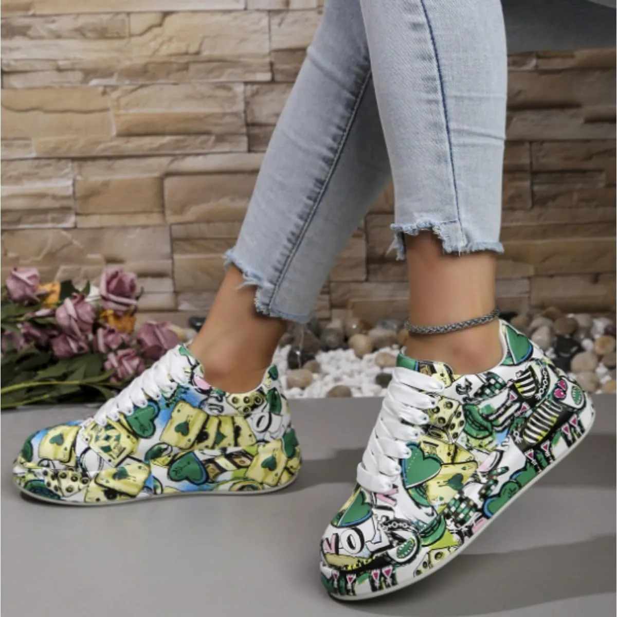 Trendy Graffiti Print Lace-Up Fashion Sneakers for Women - Comfortable Low Top Walking Shoes with Street Art Design (Black/Green/Red) - Larger Sizes are Available
